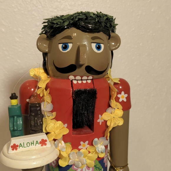 Nutcracker Hawaiian Luau holiday Christmas gift wood red blue floral tiki used - Picture 4 of 5
